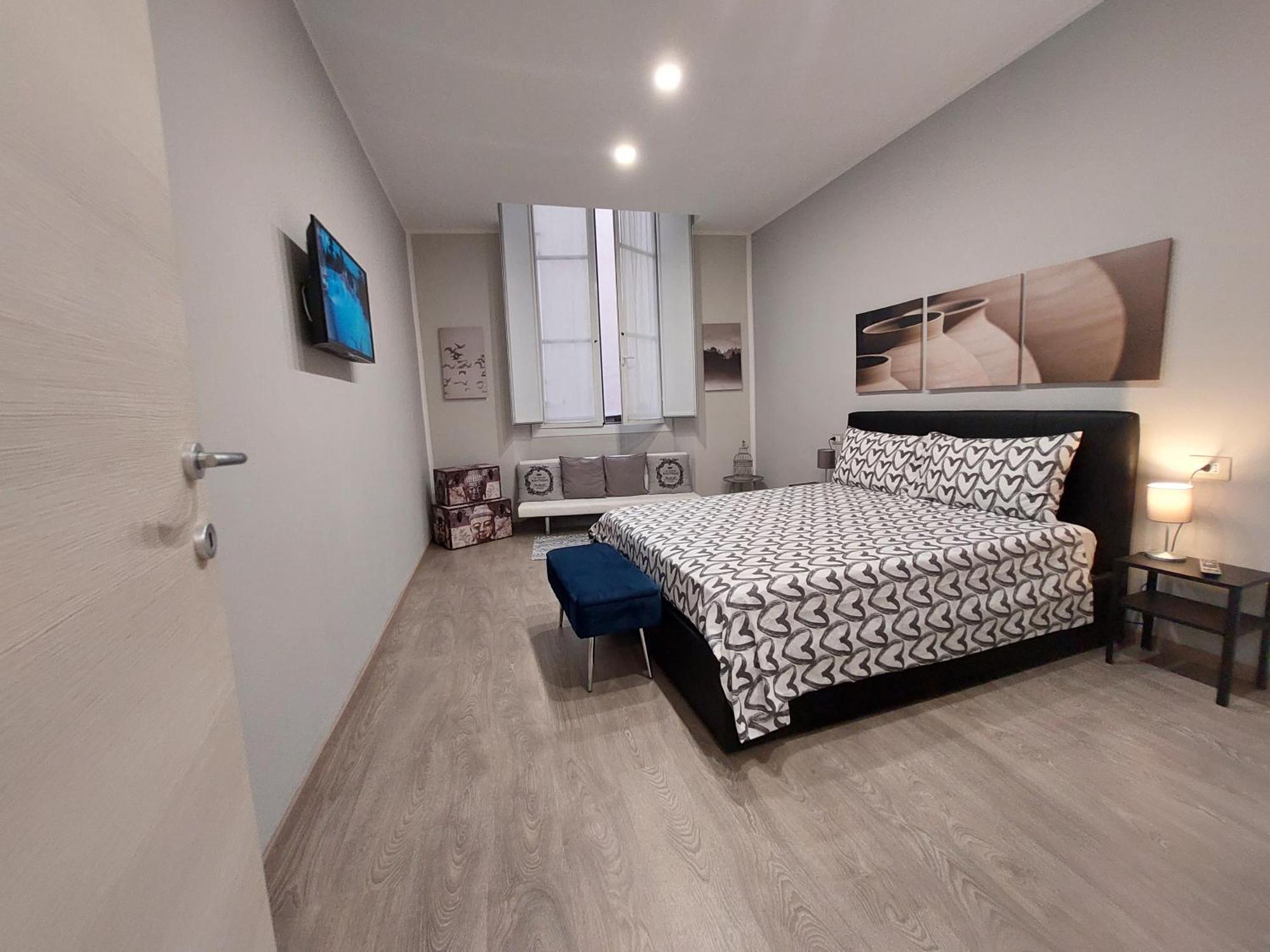 Appartamento Piazzetta La Maddalena 萨沃纳 外观 照片